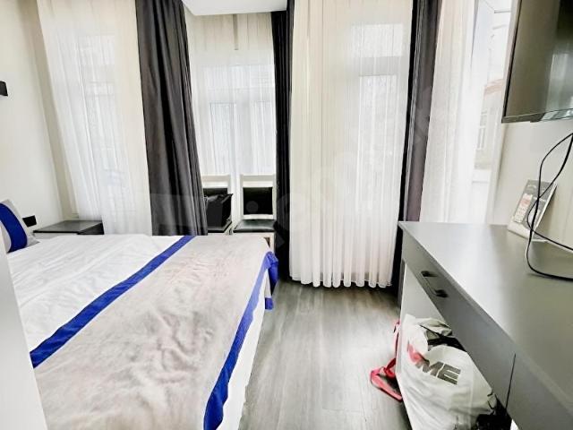 TARİHİ YARIMADA RUHSATLI 15 ODALI APART HOTEL DEVİR