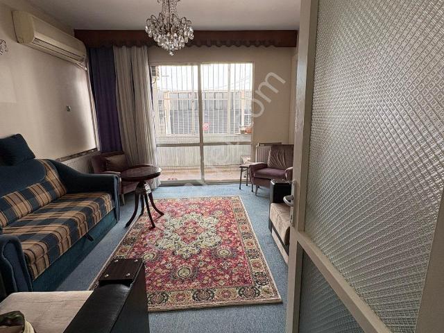 Tarihi Asansör Yakını Eşyalı Kiralık Daire