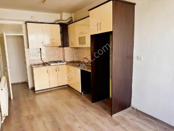 Tarihi Asansörde 2+1 Ara kat Eşyalı Kiralık