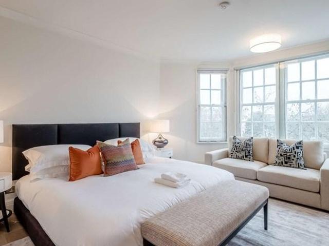Tariq Halal, 10 Lodge Road, London, NW8 7HY, United Kingdom | 5 bed apartment for rent #136266847 | Rentberry