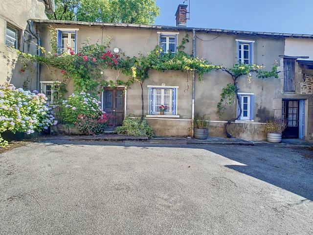 TARN 81 Corps de ferme sur 1.2ha au coeur des Monts d'Al. 134m² Massals