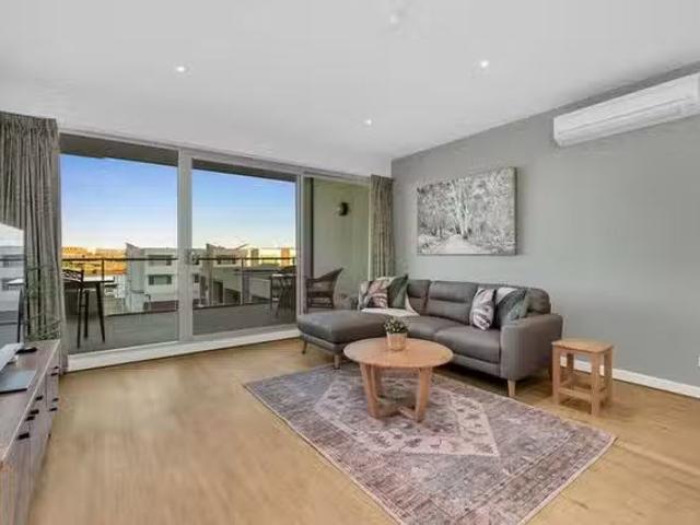 Tarni Court