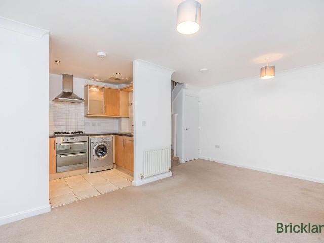 Tarnock Avenue, Bristol BS14, 2 bed property to rent, £1,500 pcm | PrimeLocation