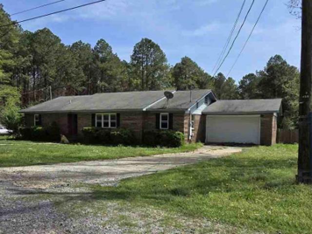 Tarpley Dr E