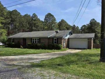 Tarpley Dr E