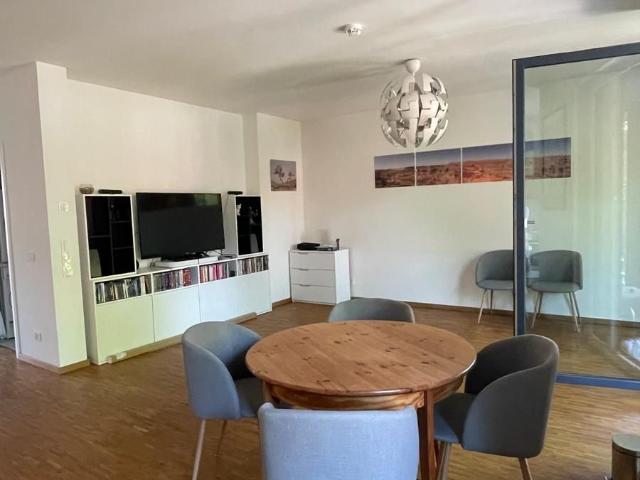 Tasteful, as new 3 room apartment with interior design, balcony and fitted kitchen, Berlin Amsterdam Apartments for Rent