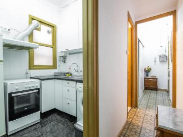 Tasteful double bedroom near the Fontana metro