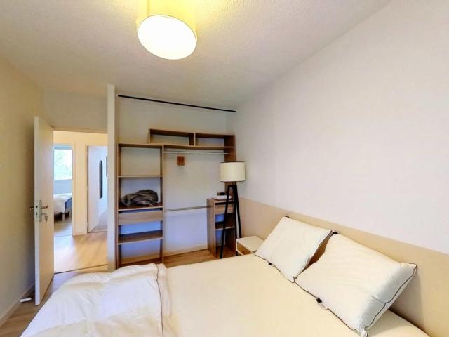 Tasteful double bedroom near Université Bordeaux Montaigne
