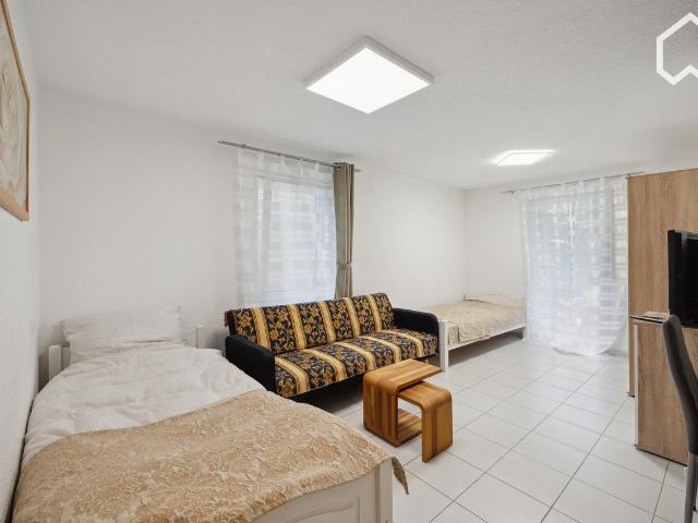 Tasteful furnished 1 room apartment near university Hohenheim and airport/trade fair, Stuttgart Amsterdam Apartments for Rent