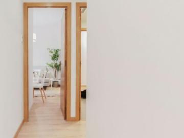 Tasteful single bedroom near the Lesseps metro