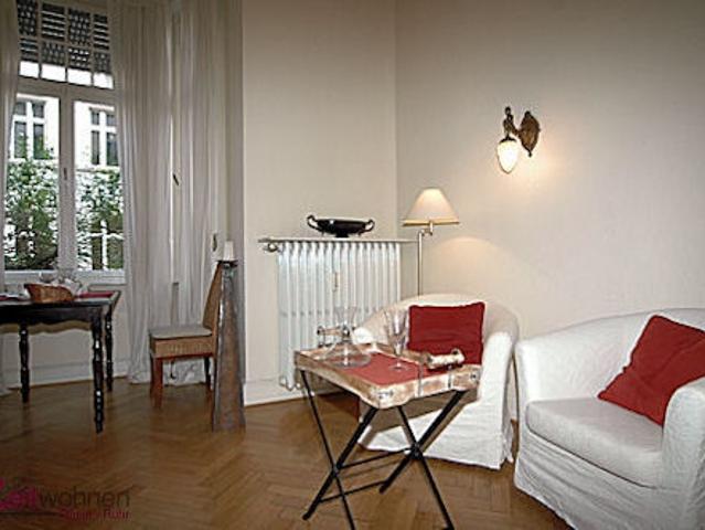 Tastefully furnished business apartment in a top location – euhabitat