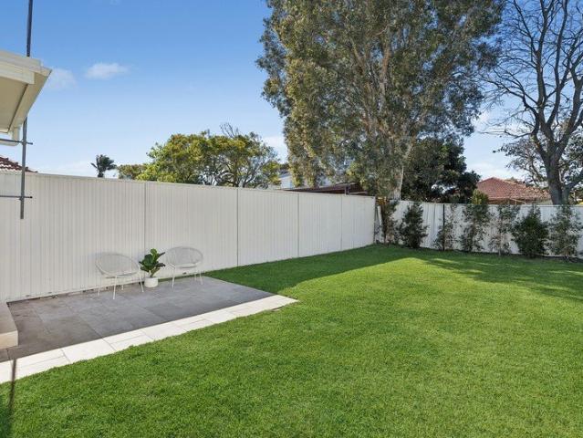 Tastefully presented semi attached home with a large child friendly sunny garden
