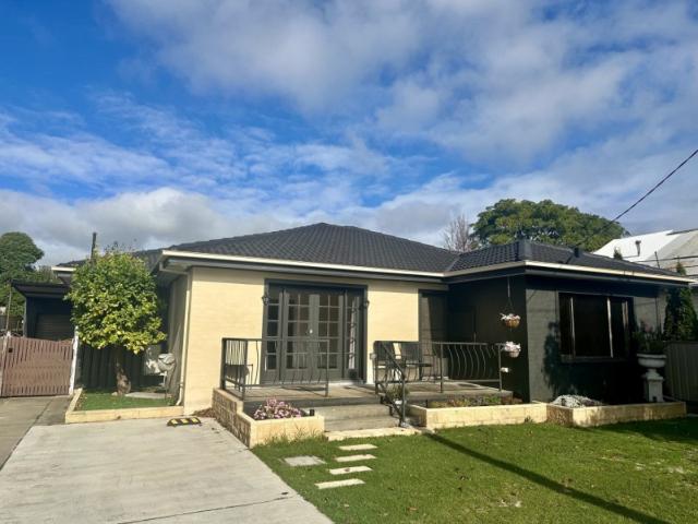 Tastefully Renovated West End Home – Walk to Town & Schools