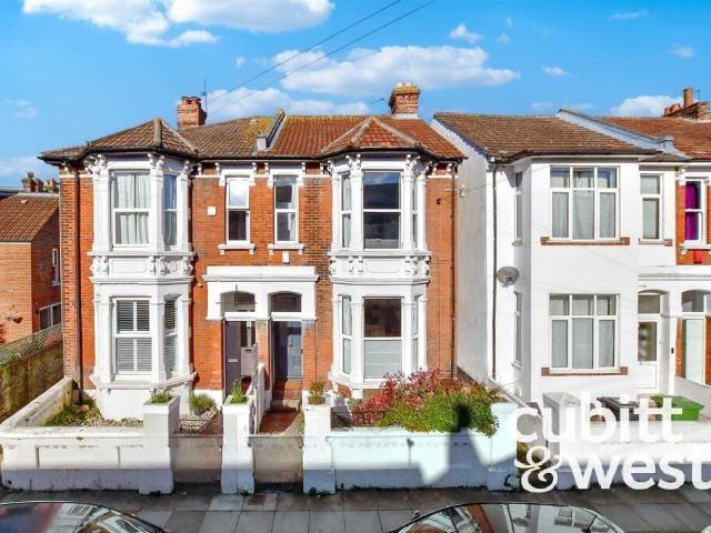 DEPOSIT ALTERNATIVE AVAILABLE Taswell. 4 bed semi detached house to rent £1,900 pcm £438 pw