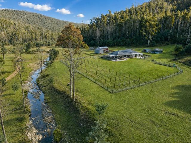 Tasmanian Wilderness Meets Luxury