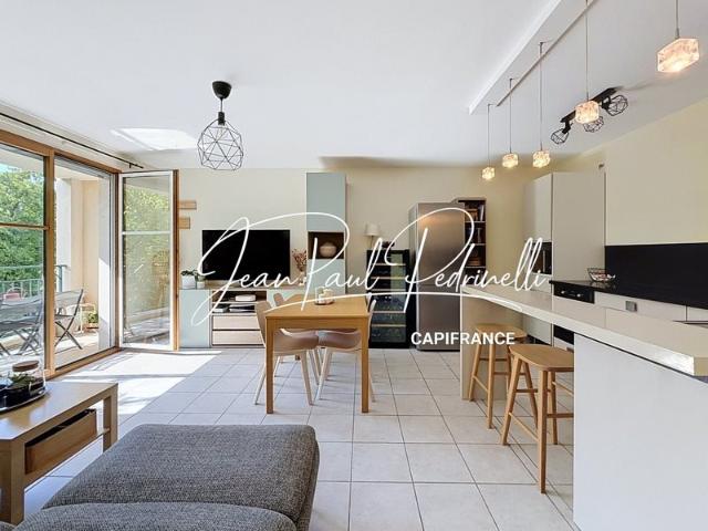 Tassin la Demi Lune Appartement 2 pièces de 48 m² avec bal. 48m² Tassin la Demi Lune
