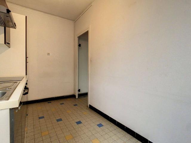 Tassin La Demi Lune: Appartement 2 pièces 50m² avec cuisine am