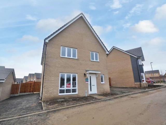 Tattenhoe Park, Milton Keynes MK4 4 bed detached house to rent £2,300 pcm £531 pw