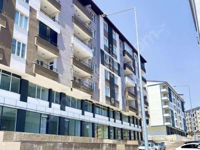 Tatvan Yeni Belediye Göl Manzaralı Satılık 2+1 Fırsat Daire