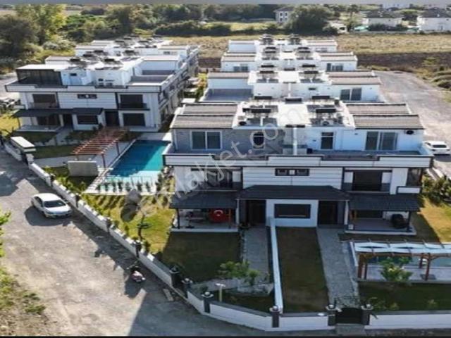 Tatil Sitesinde Tıripleks Satık Villa 3+1 Bahçeli Teraslı