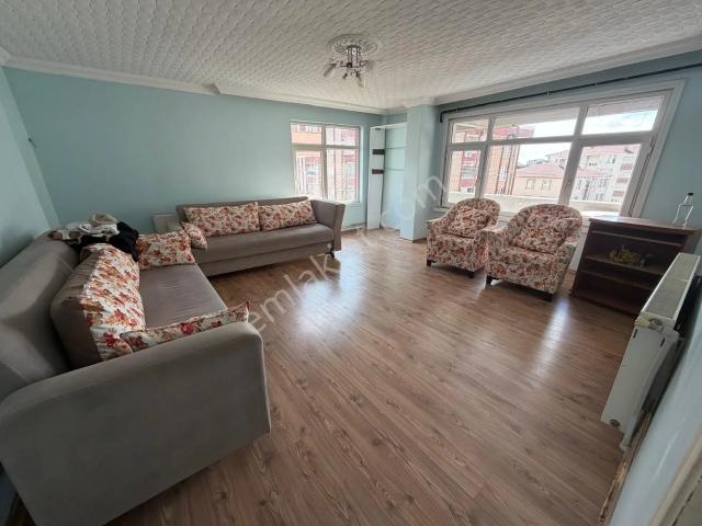 Tatlıkuyu Körfez Cad 1+1 Kombili Balkonlu Ön Cephe Kiralık Daire