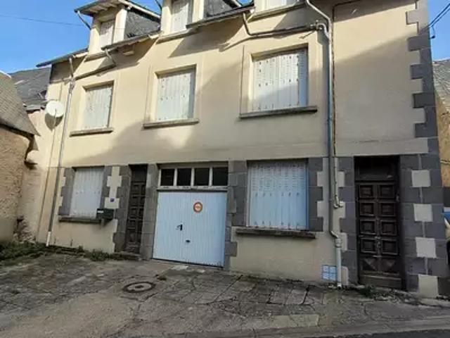 Tauves 63690 Achat / Vente maison 8 pièces t8