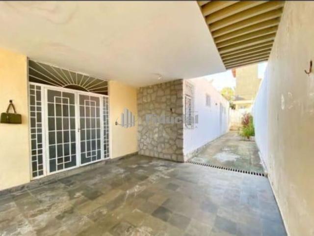 TAUAPE CASA R ISRAEL BEZERRA, 907