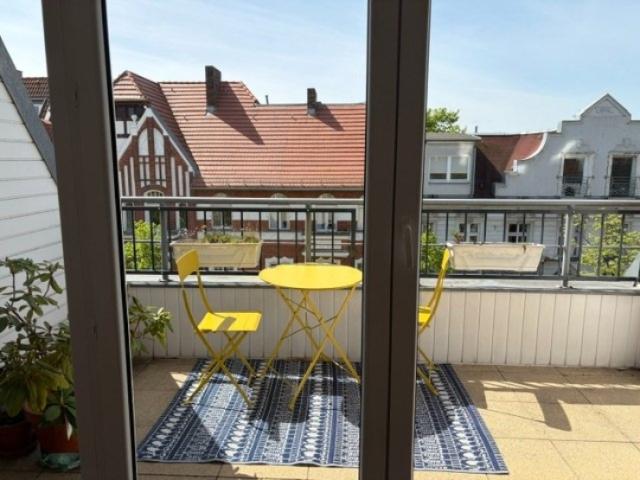 Taumhafte Dachgeschosswohnung in Neukölln mit Balkon!