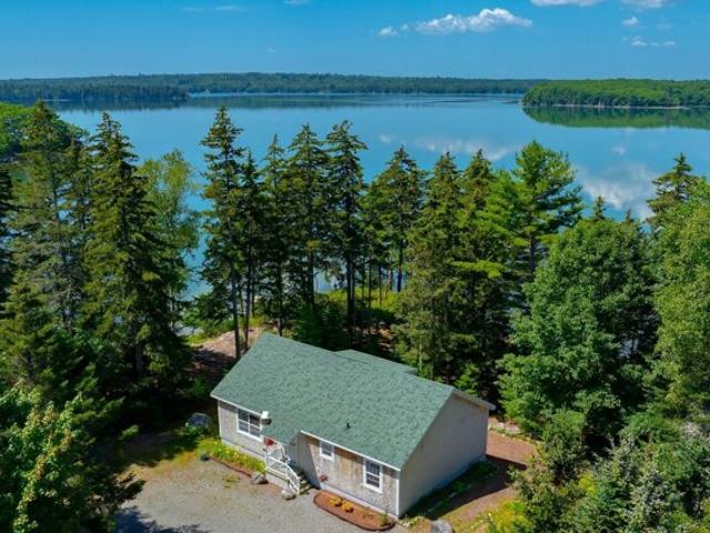 Taunton Bay Shores Rd, Franklin, Home For Sale