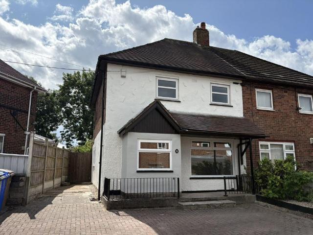 Taunton Way, Stoke On Trent 3 bed semi detached house to rent £895 pcm £207 pw