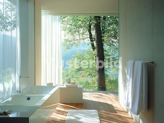 Tauschimmobilie: Moderne 4.5 Zimmer Terrassenwohnung in Unterägeri Ökoeffizient & Familienfreundlich