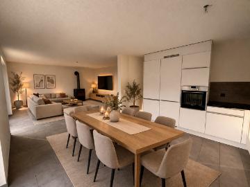 Tavannes, prächtige 5.5 Zimmer Maisonette im 1./2. Stock mit Balkon