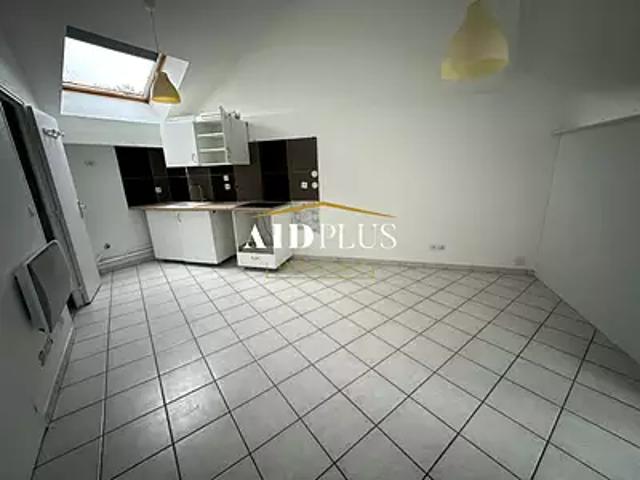 Taverny 95150 Achat / Vente appartement 2 pièces t2 au dernier étage