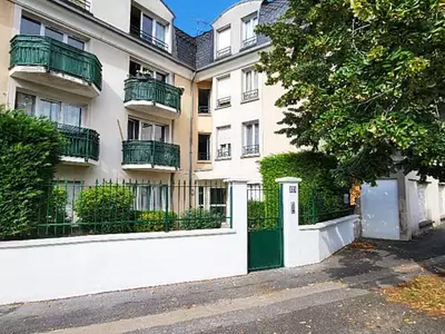 Taverny 95150 Location appartement 2 pièces t2 parking