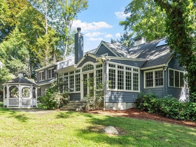 Tavern Ln, Lexington, Home For Sale
