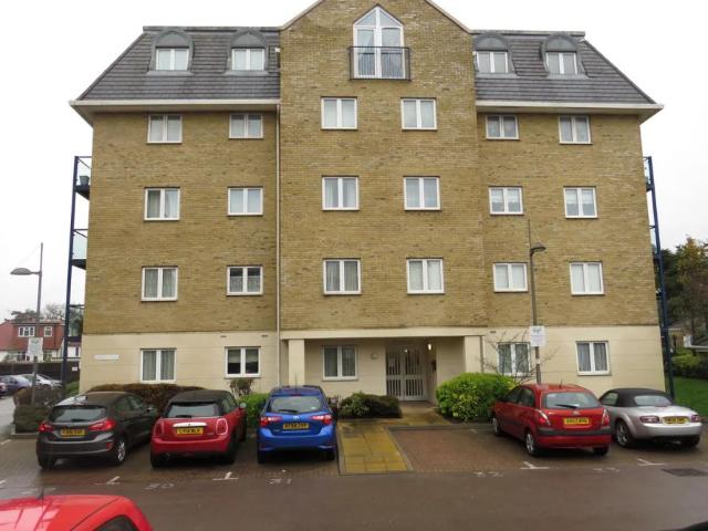 Taverners Way, HODDESDON