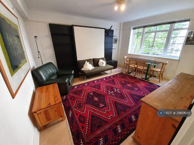 Tavistock Court, London, WC1H Studio to rent £1,800 pcm £415 pw