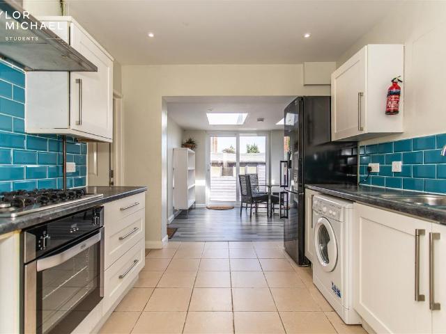 Tavistock Down, Brighton BN1, 4 bed shared accommodation to rent, £2,800 pcm | PrimeLocation
