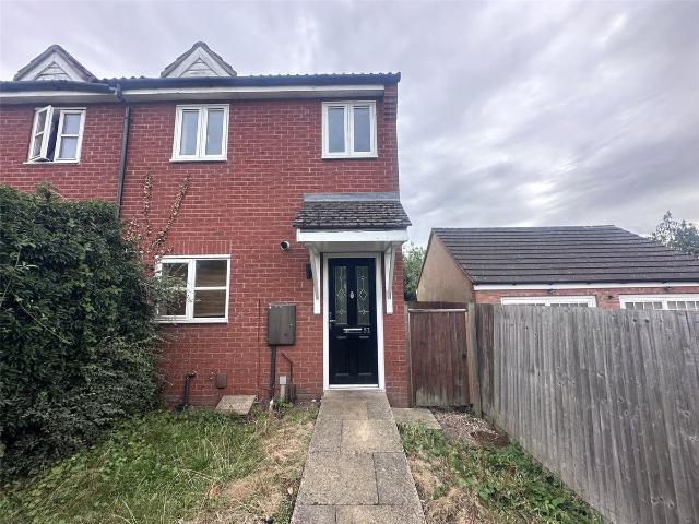 Tavistock Street, Bletchley, Milton Keynes MK2, 3 bed end terrace house to rent, £1,500 pcm | PrimeLocation