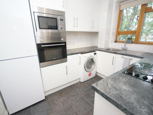 Tavistock Place, Bloomsbury WC1H, 4 bed flat to rent, £4,550 pcm | PrimeLocation