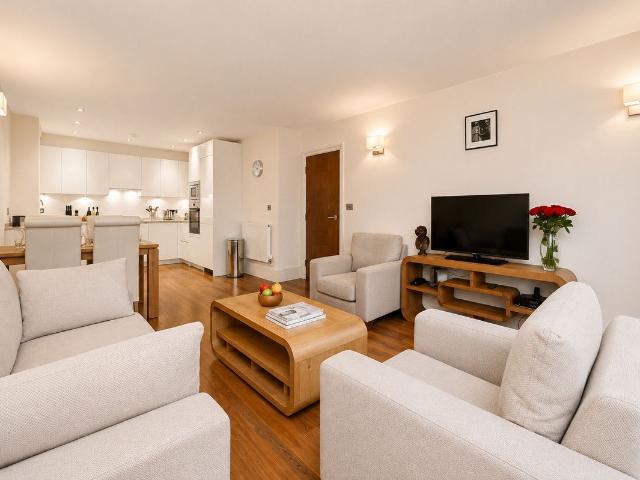 Tavistock Place, London WC1H, 2 bed flat to rent, £8,200 pcm | PrimeLocation
