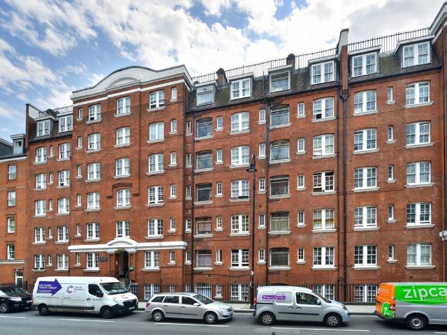 Tavistock Place, Seymour House WC1H, 1 bed flat to rent, £2,250 pcm | PrimeLocation