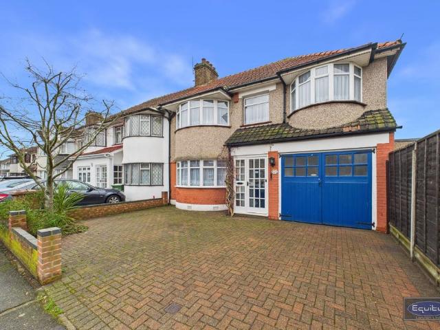 Tavistock Road, Welling, DA16 4 bed semi detached house to rent £2,350 pcm £542 pw