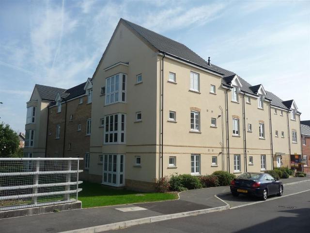 Taw Hill, North Swindon SN25, 2 bed flat to rent, £1,000 pcm | PrimeLocation