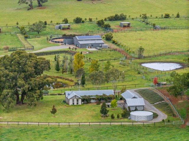 'Tayen' 34 Acres of Sophisticated, Sustainable Rural Lifestyle