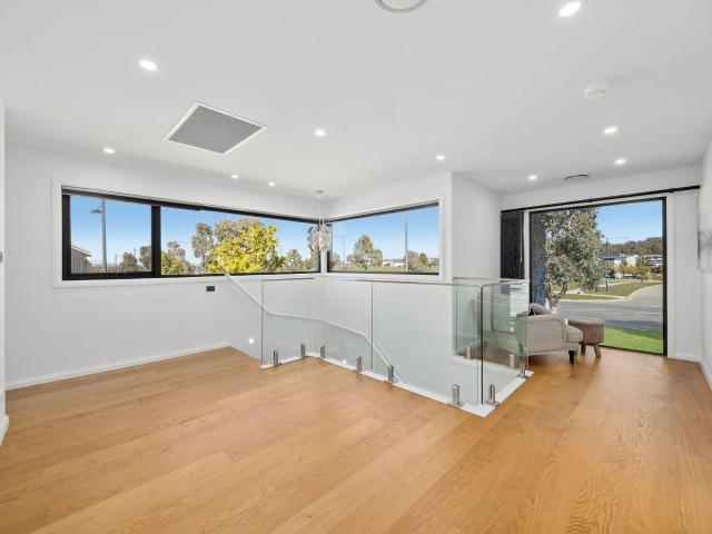 Taylor, 30A Grenfell Avenue