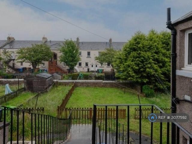 Taylor Street, Leven, KY8 2 bed flat to rent £800 pcm £185 pw