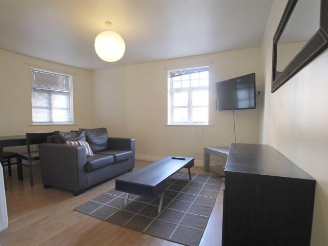 Taylors Court, City Centre NE1, 3 bed flat to rent, £1,500 pcm | PrimeLocation
