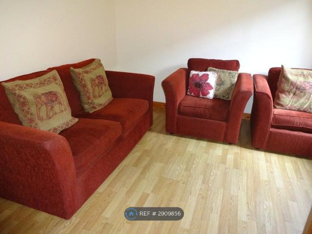 Taylors Lane, Dundee DD2, 4 bed terraced house to rent, £1,800 pcm | PrimeLocation