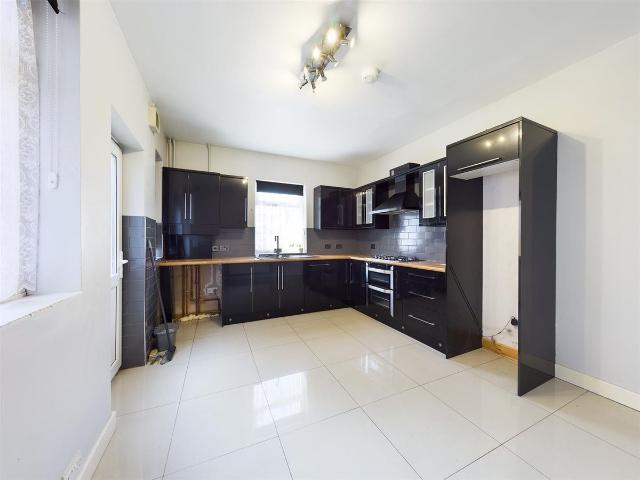 Taylors Road, Stretford, Manchester M32, 3 bed terraced house to rent, £1,400 pcm | PrimeLocation